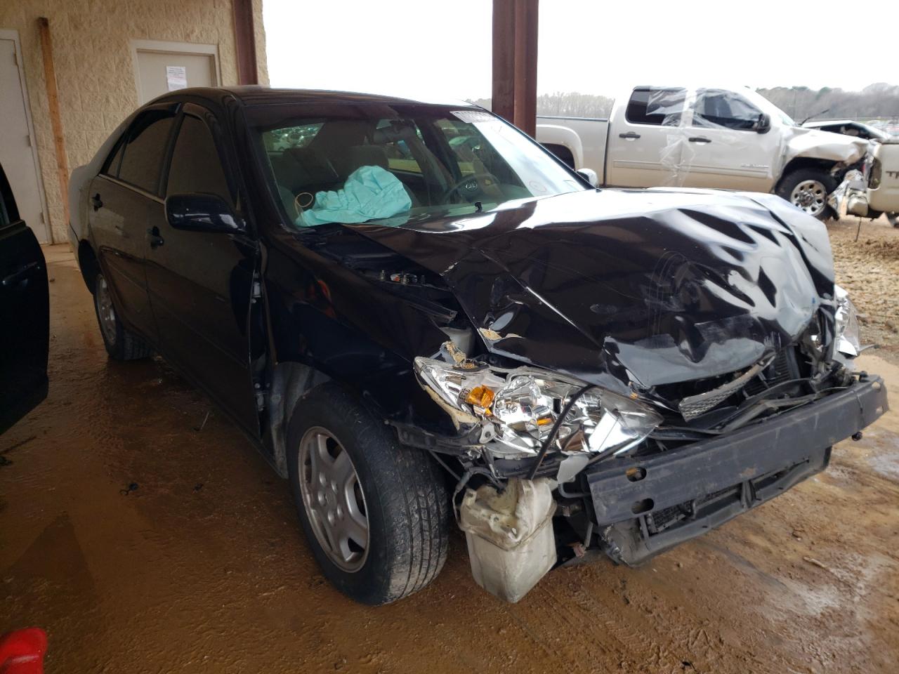 TOYOTA CAMRY LE 2002 with VIN 4T1BE32K52U101648 - Photo from auction