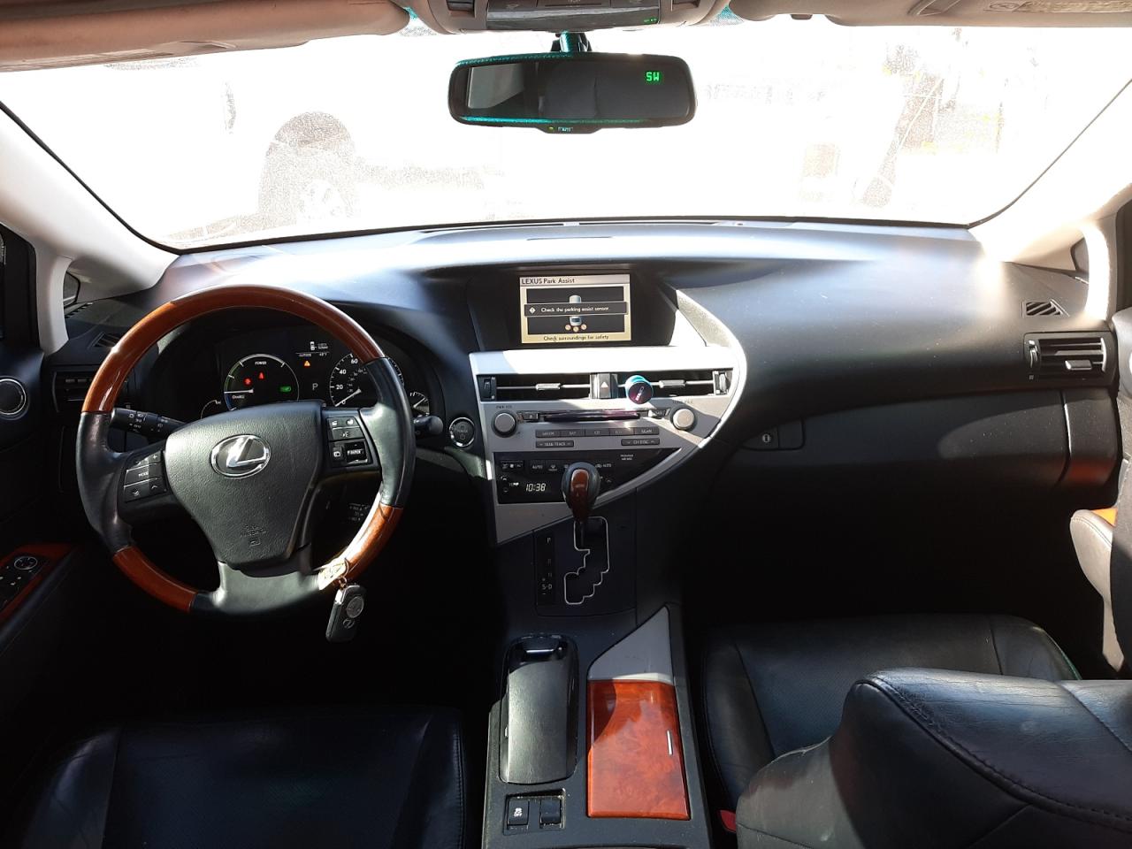 Фото 9 с аукциона – 2010 LEXUS RX 450 с VIN JTJZB1BA9A2000840