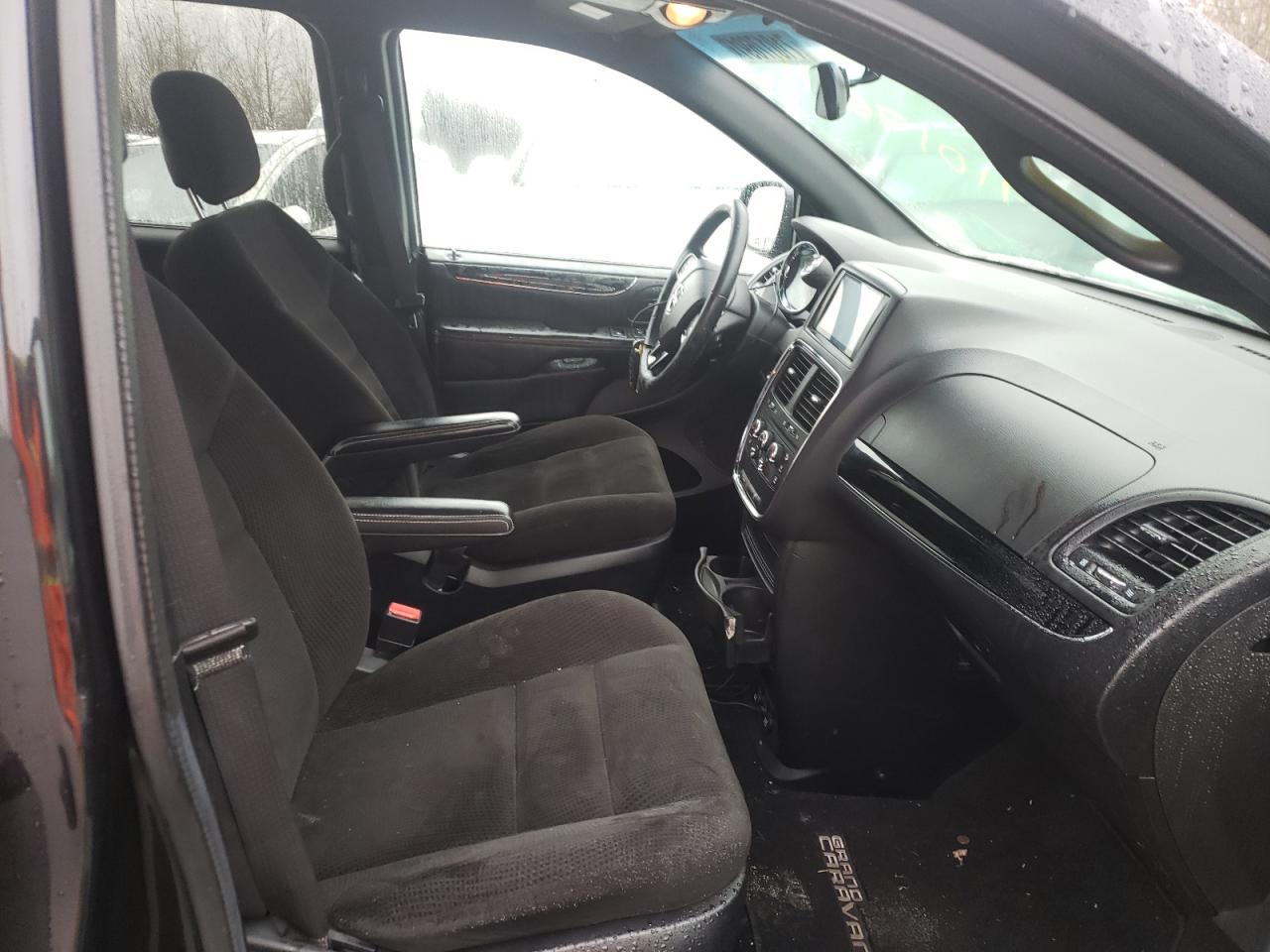 صورة رقم 5 من المزاد - 2016 DODGE GRAND CARA مع VIN 2C4RDGBG1GR145109