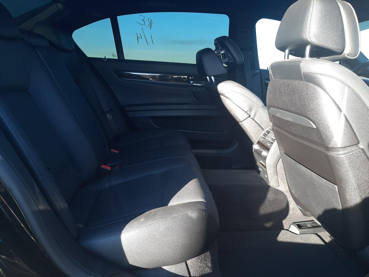 Photo 6 from auction – 2015 BMW 740 LI with VIN WBAYE4C58FD947093
