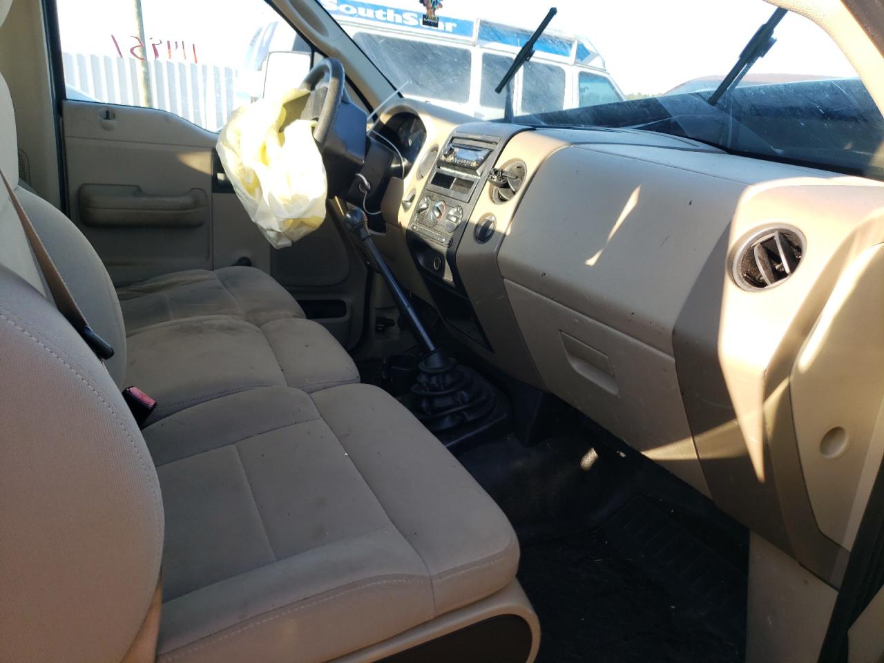 Photo 5 from auction – 2008 FORD F150 with VIN 1FTRF12228KB88255