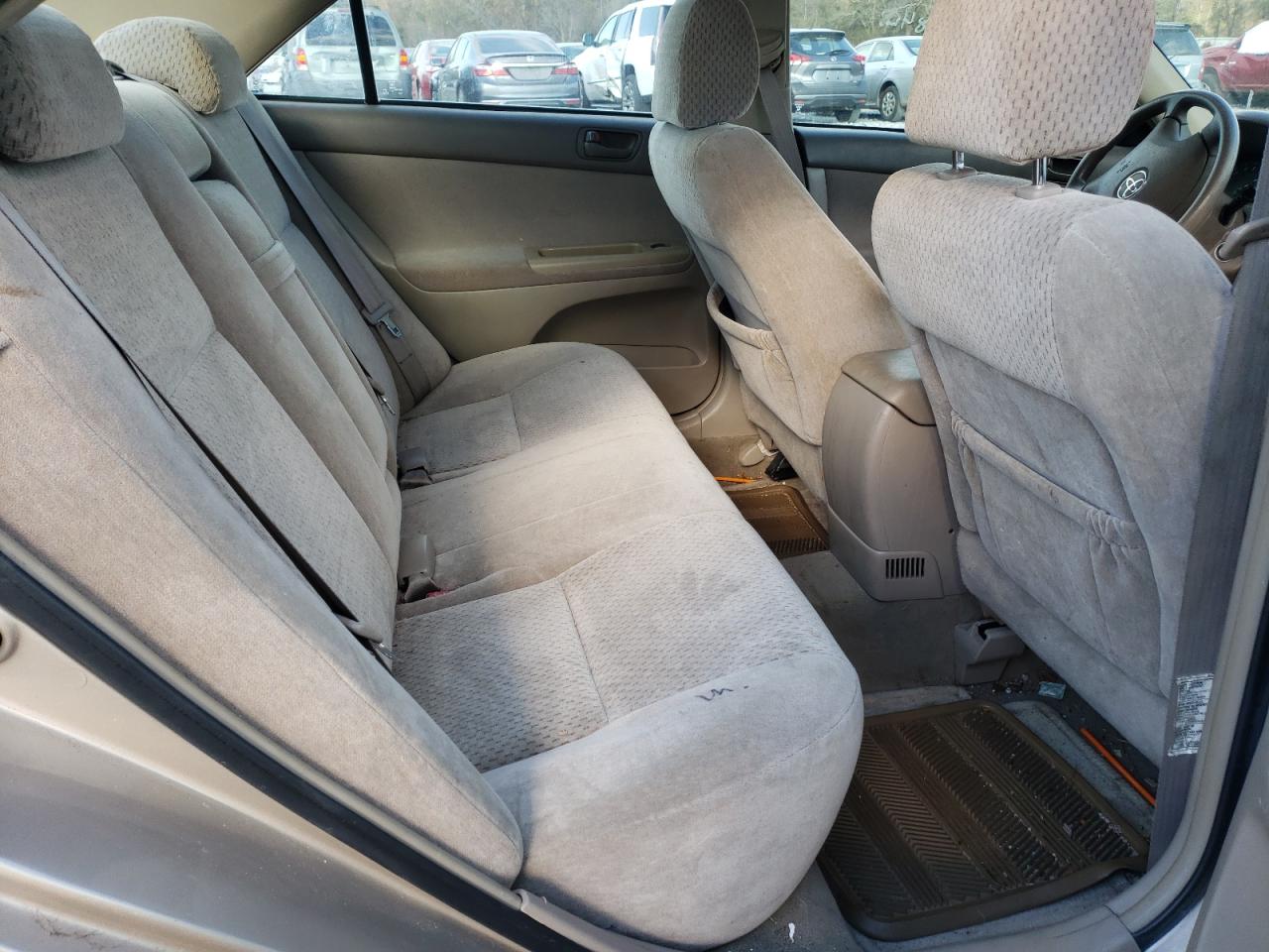 Photo 6 from auction – 2004 TOYOTA CAMRY LE with VIN 4T1BE32KX4U794865