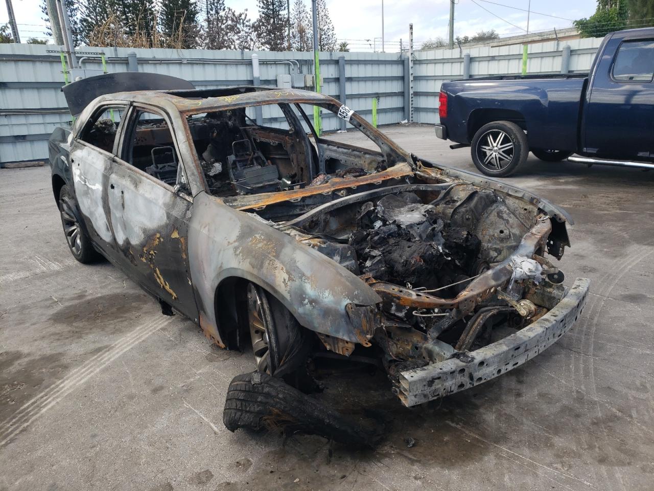 CHRYSLER 300 S 2014 with VIN 2C3CCABG9EH286653 - Photo from auction