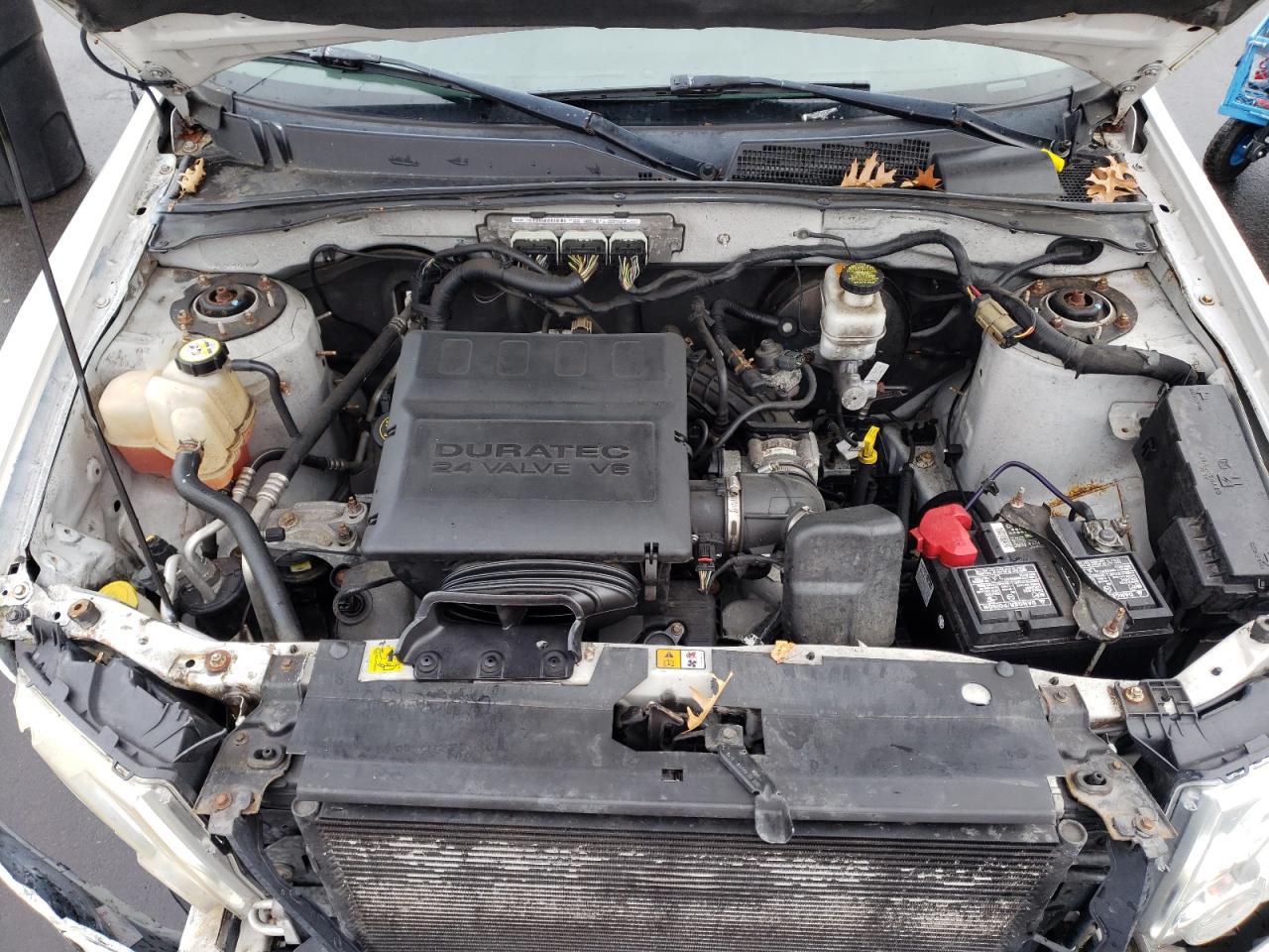 Photo 7 from auction – 2011 FORD ESCAPE XLT with VIN 1FMCU9DG5BKC00467