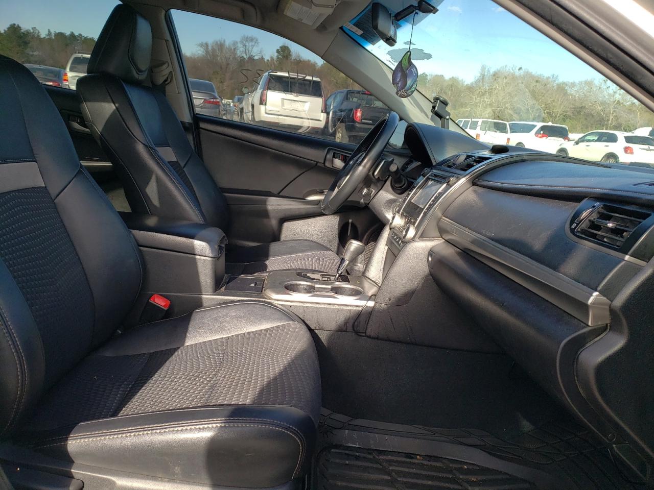 Photo 5 from auction – 2013 TOYOTA CAMRY L with VIN 4T1BF1FKXDU286875
