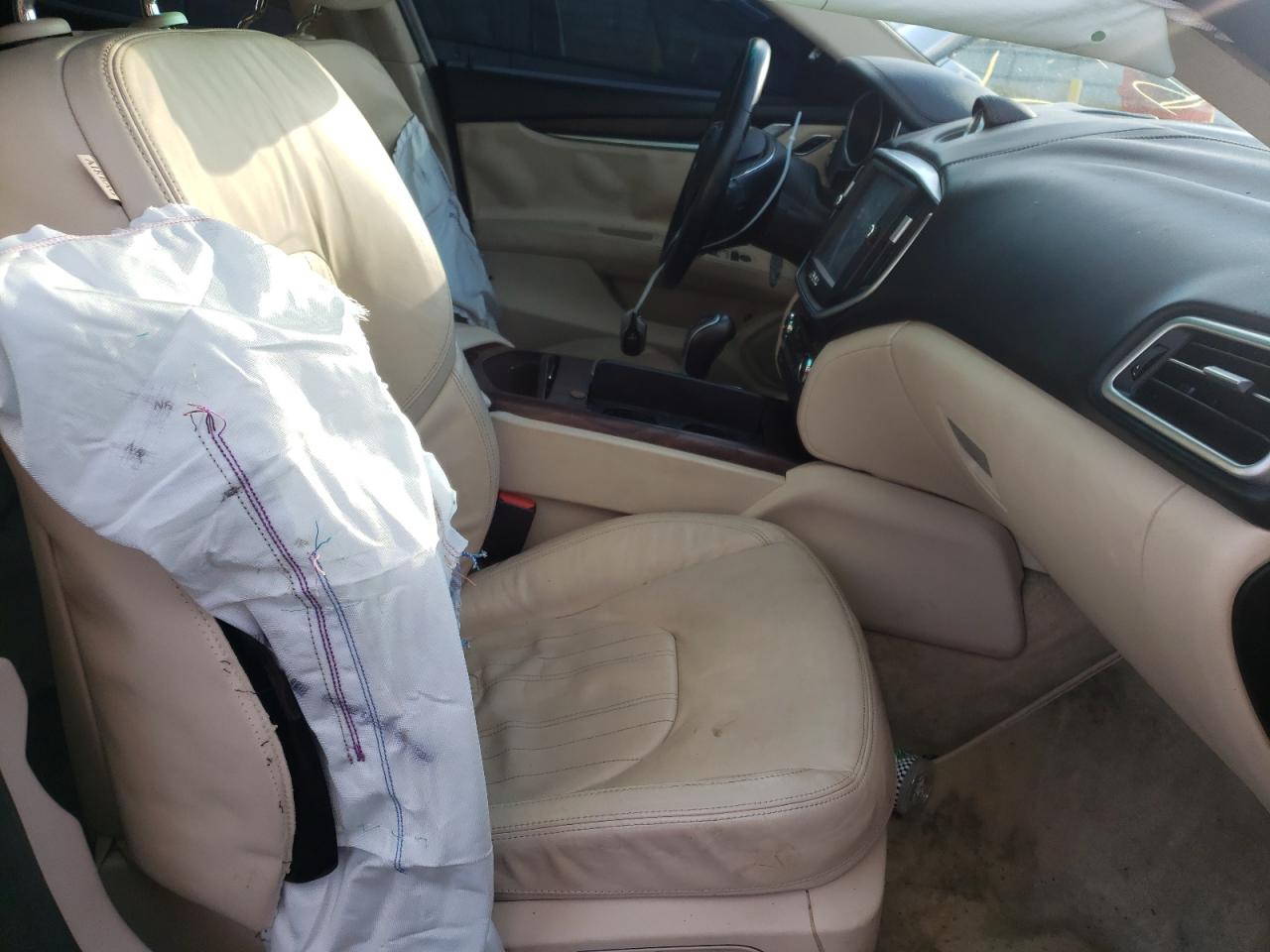 Photo 5 from auction – 2014 MASERATI GHIBLI with VIN ZAM57XSA4E1112183