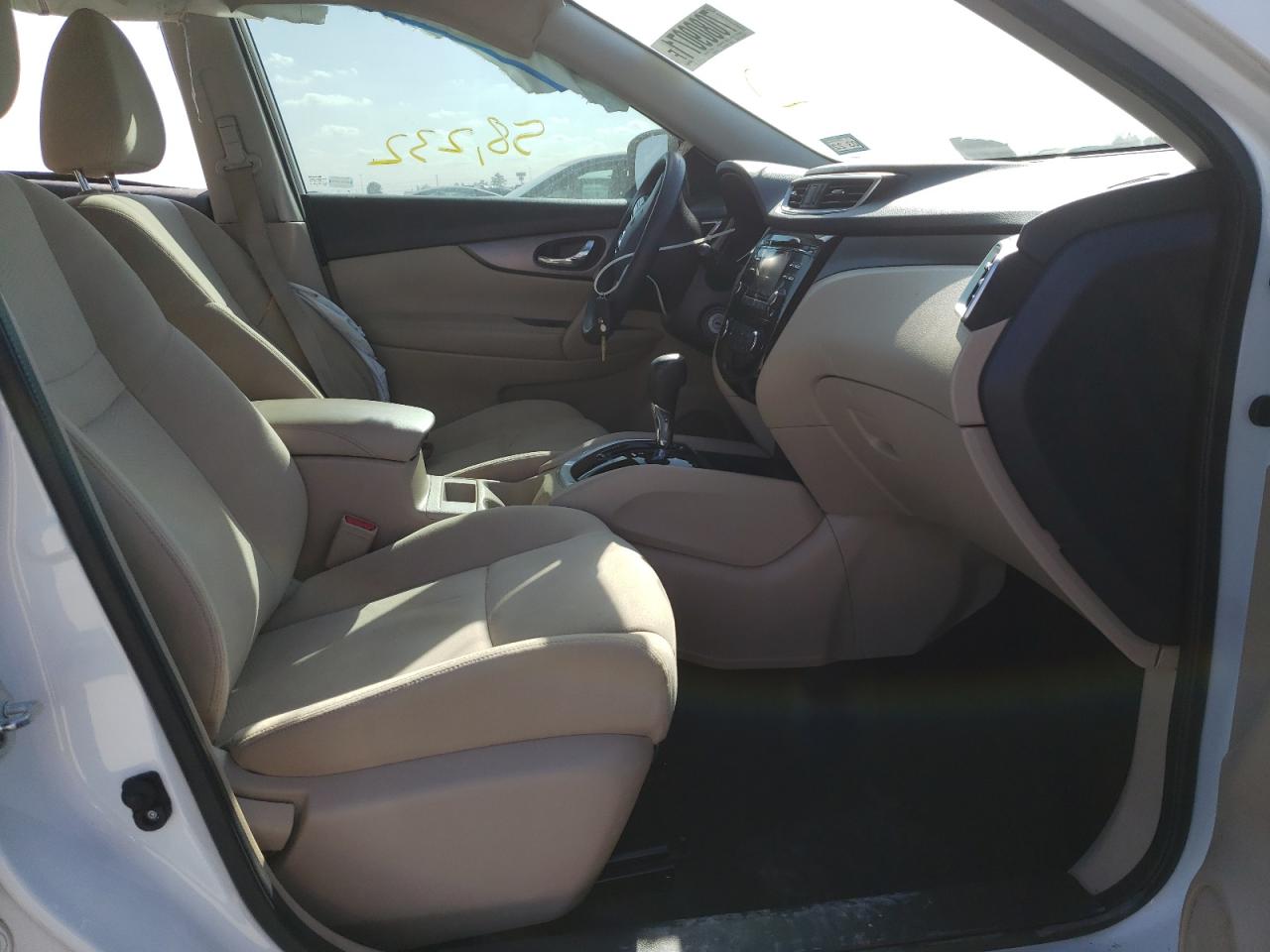 Photo 5 from auction – 2016 NISSAN ROGUE S with VIN KNMAT2MV9GP657197