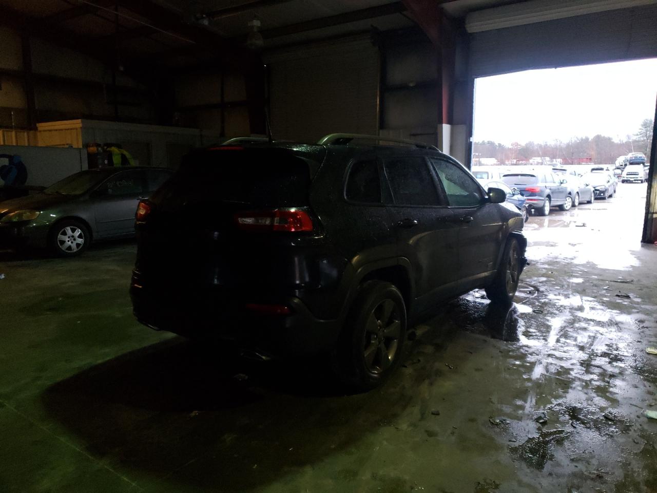 Photo 4 from auction – 2016 JEEP CHEROKEE L with VIN 1C4PJMCS4GW289519