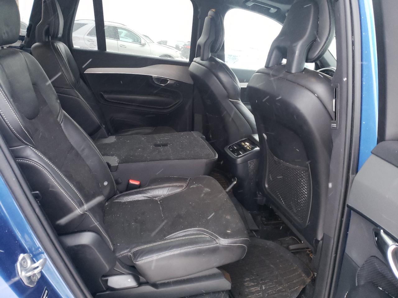 Photo 6 from auction – 2016 VOLVO XC90 with VIN YV4A22PM0G1033780