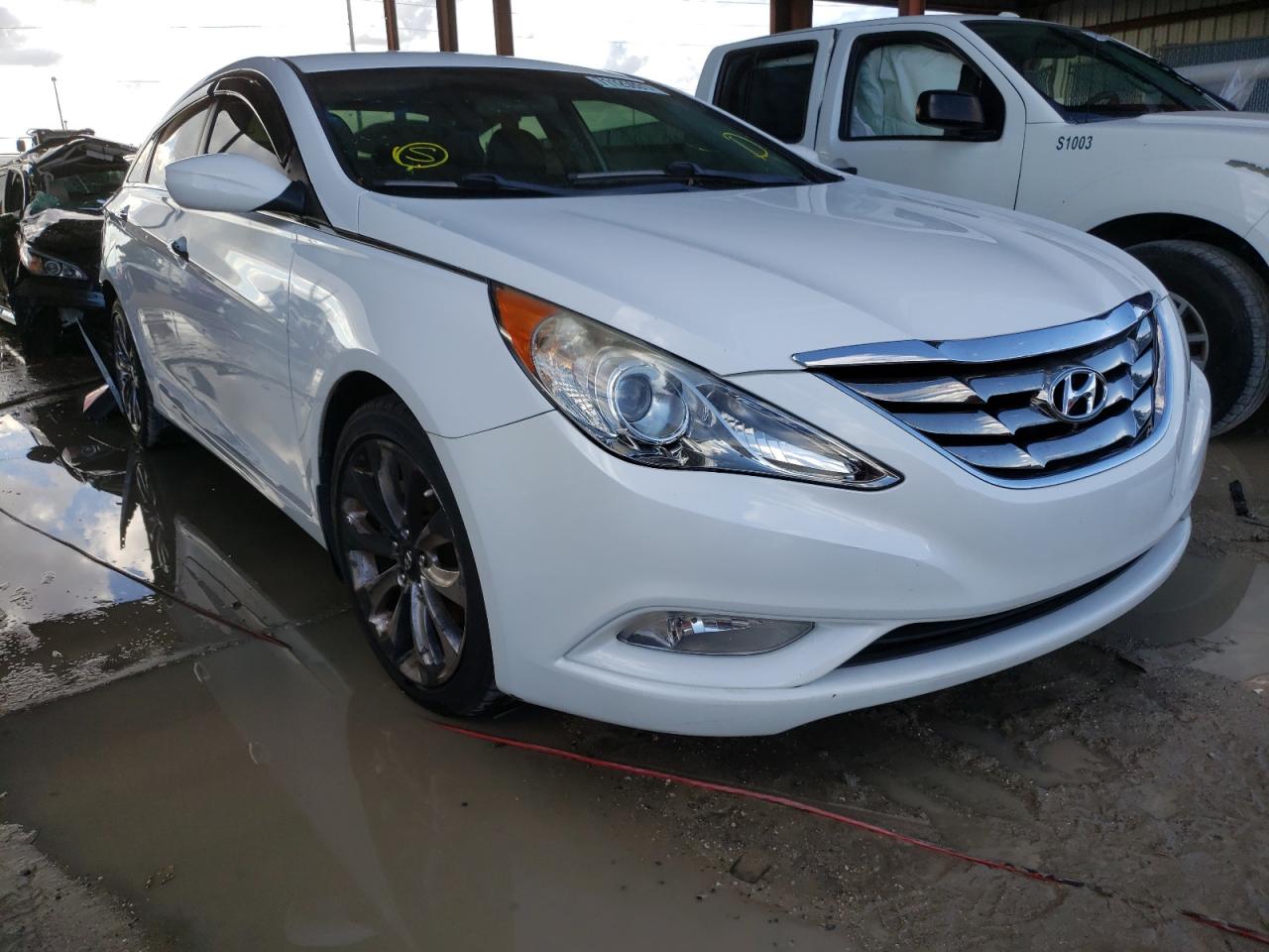 HYUNDAI SONATA SE 2011 with VIN 5NPEC4AC1BH115001 - Photo from auction