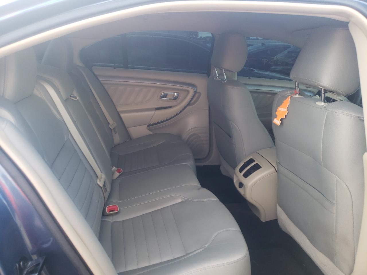 Photo 6 from auction – 2018 FORD TAURUS SE with VIN 1FAHP2D85JG130882