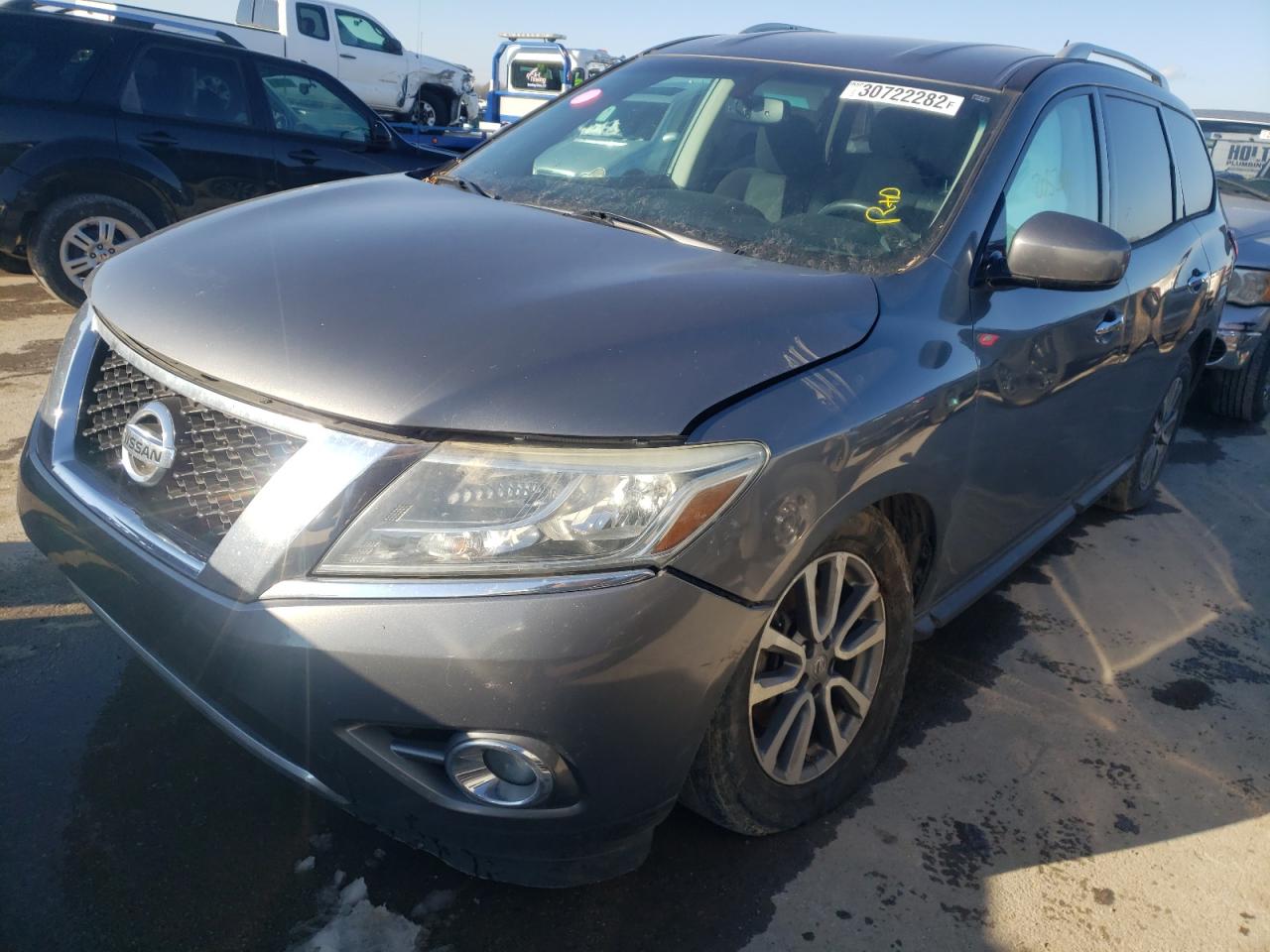 Photo 9 from auction – 2016 NISSAN PATHFINDER with VIN 5N1AR2MNXGC609354