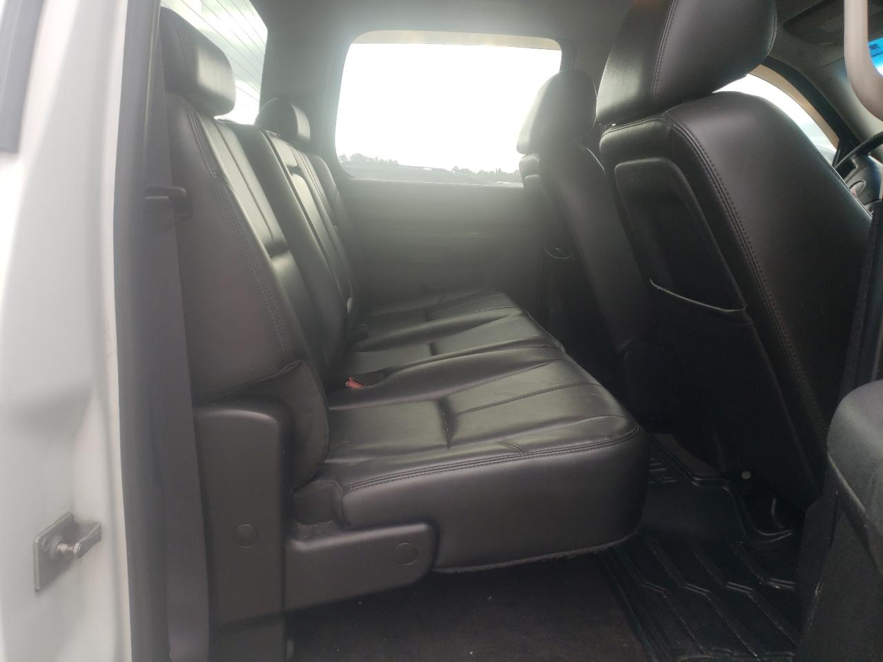 Photo 6 from auction – 2011 GMC SIERRA K25 with VIN 1GT120C83BF232589