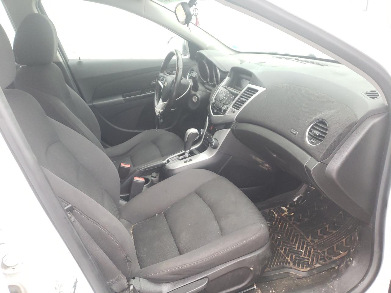 Photo 5 from auction – 2014 CHEVROLET CRUZE LT with VIN 1G1PC5SB3E7384199