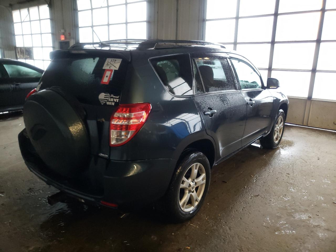 Photo 4 from auction – 2012 TOYOTA RAV4 with VIN 2T3BF4DV3CW243581