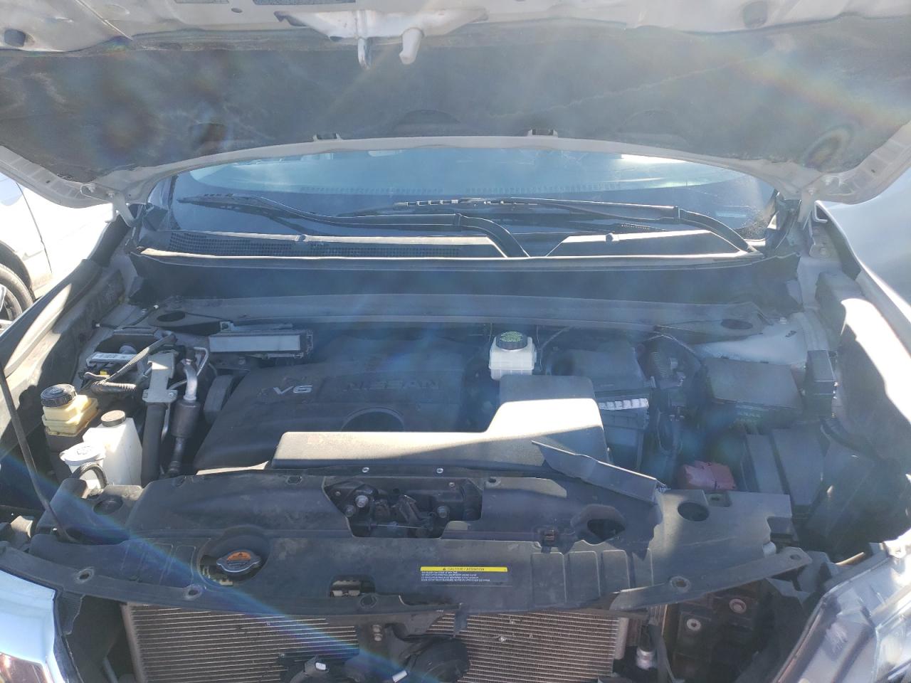 Photo 7 from auction – 2017 NISSAN PATHFINDER with VIN 5N1DR2MM0HC620272