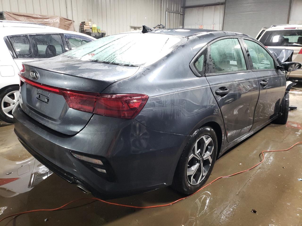 Photo 4 from auction – 2020 KIA FORTE FE with VIN 3KPF24AD9LE187991