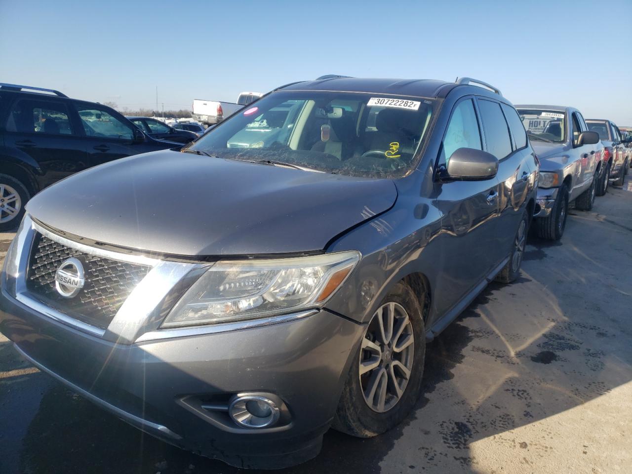 Photo 2 from auction – 2016 NISSAN PATHFINDER with VIN 5N1AR2MNXGC609354