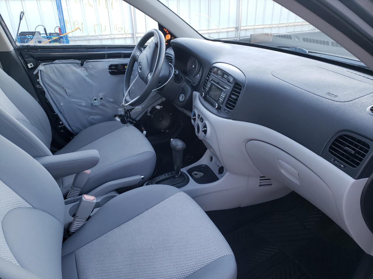 Photo 5 from auction – 2010 HYUNDAI ACCENT GLS with VIN KMHCN4AC6AU493512