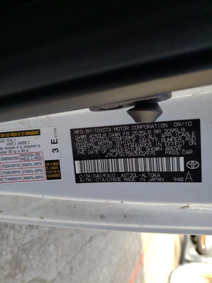 Photo 10 from auction – 2011 TOYOTA SCION TC with VIN JTKJF5C75B3002975