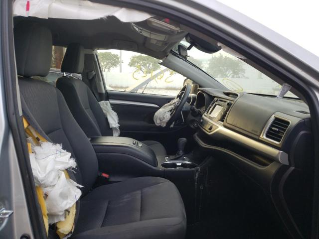 Photo 5 from auction – 2017 TOYOTA HIGHLANDER with VIN 5TDZARFH5HS031307