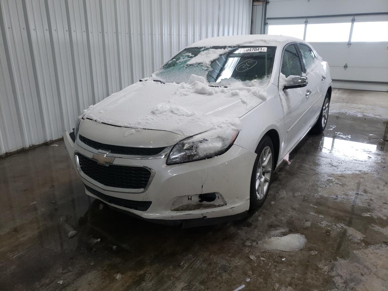 Photo 2 from auction – 2015 CHEVROLET MALIBU 1LT with VIN 1G11C5SL4FF233331