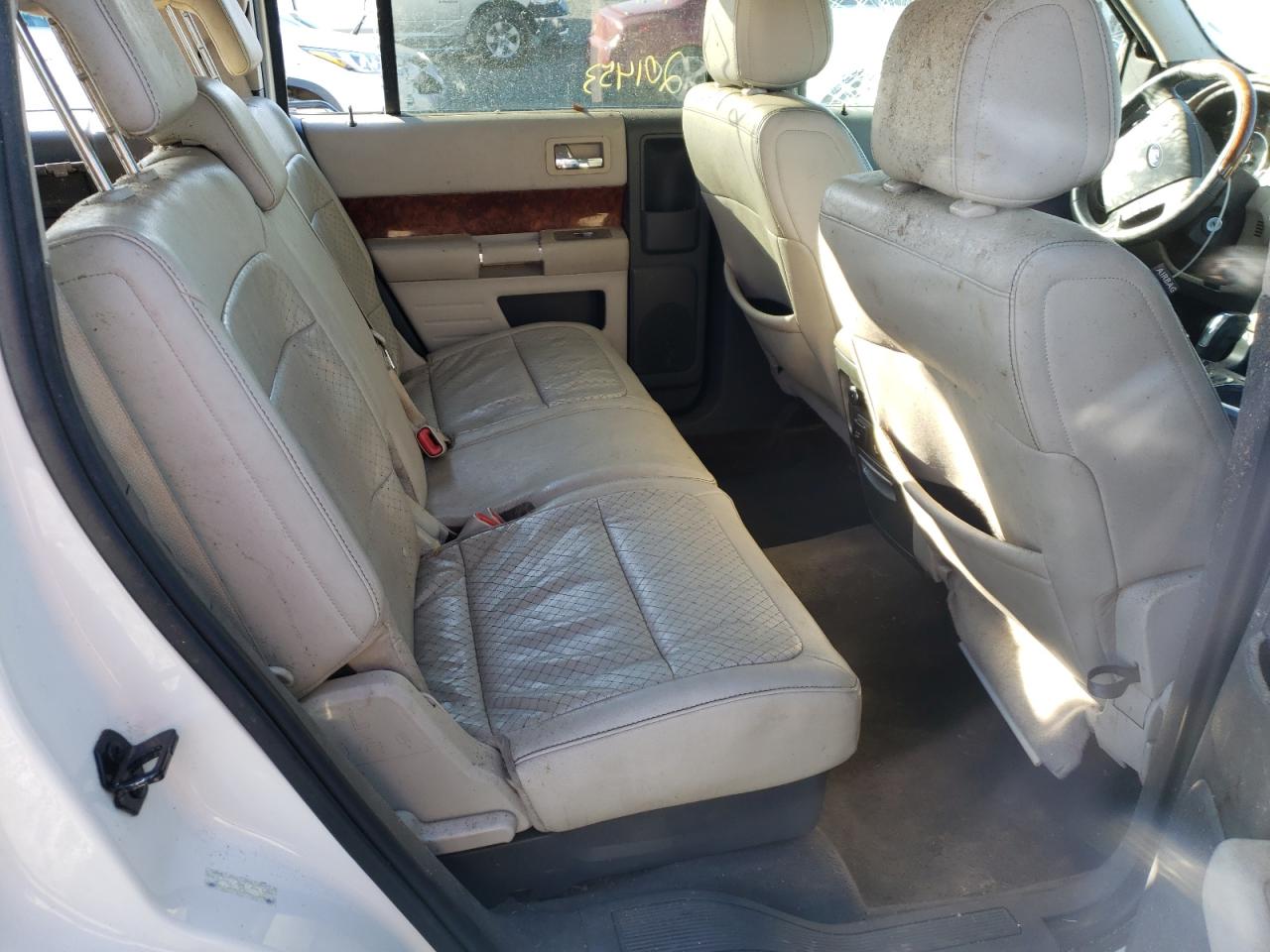 Photo 6 from auction – 2011 FORD FLEX LIMIT with VIN 2FMGK5DC6BBD20771