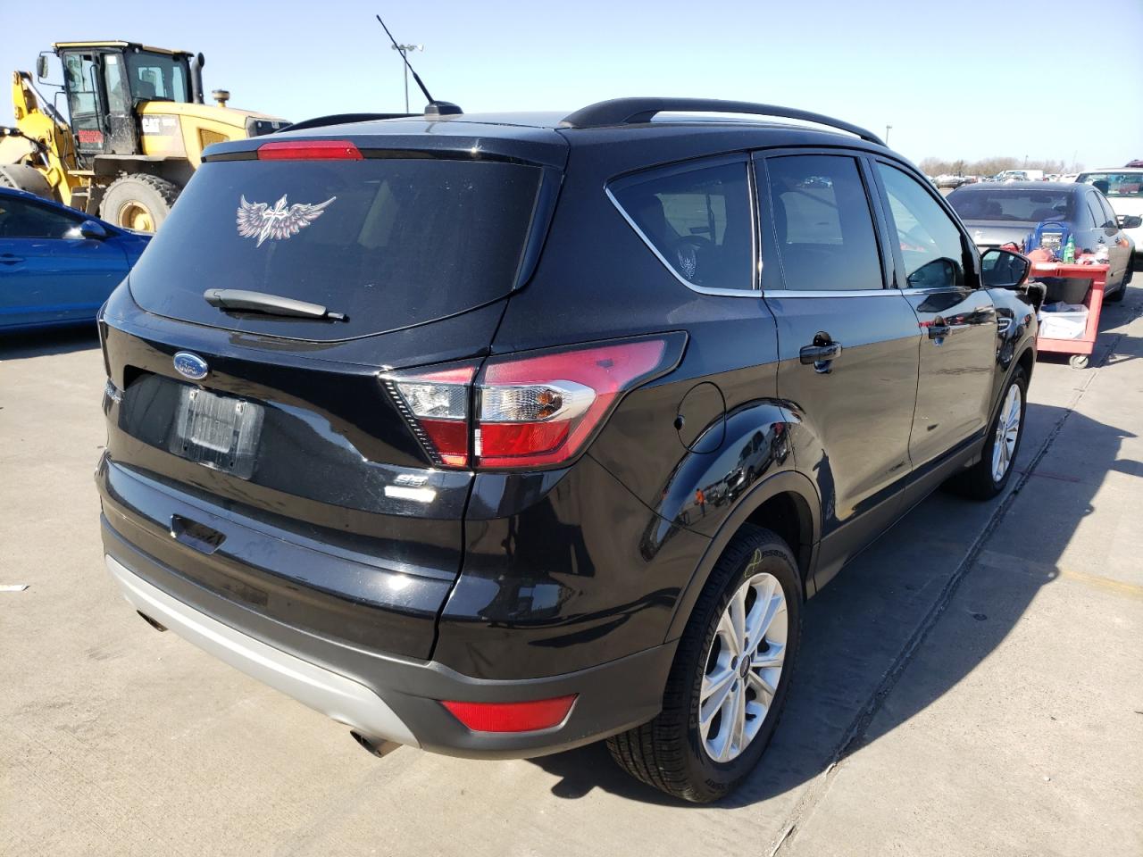 Photo 4 from auction – 2018 FORD ESCAPE SE with VIN 1FMCU0GD0JUA43222
