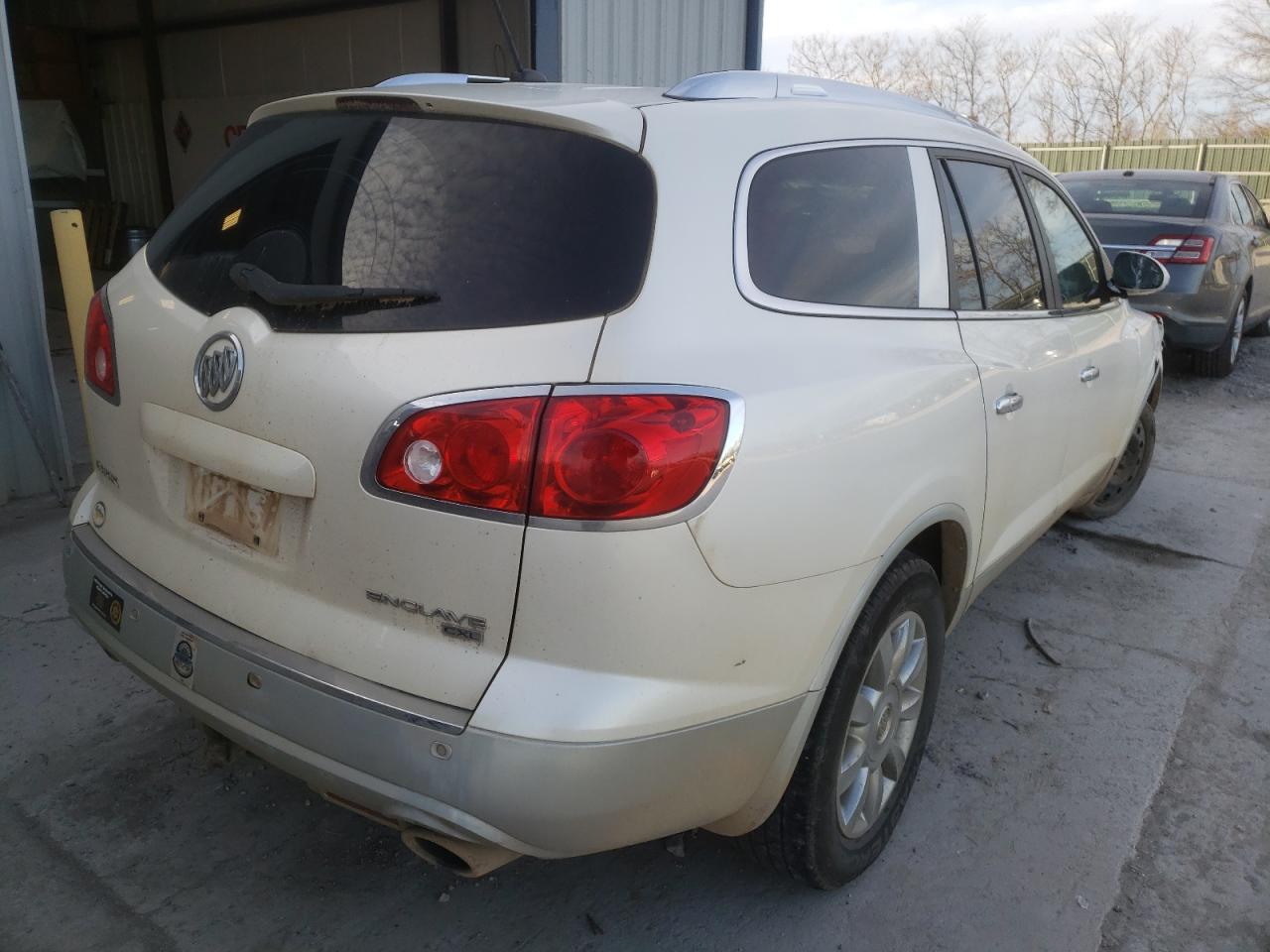Photo 4 from auction – 2011 BUICK ENCLAVE CX with VIN 5GAKVBED2BJ358880