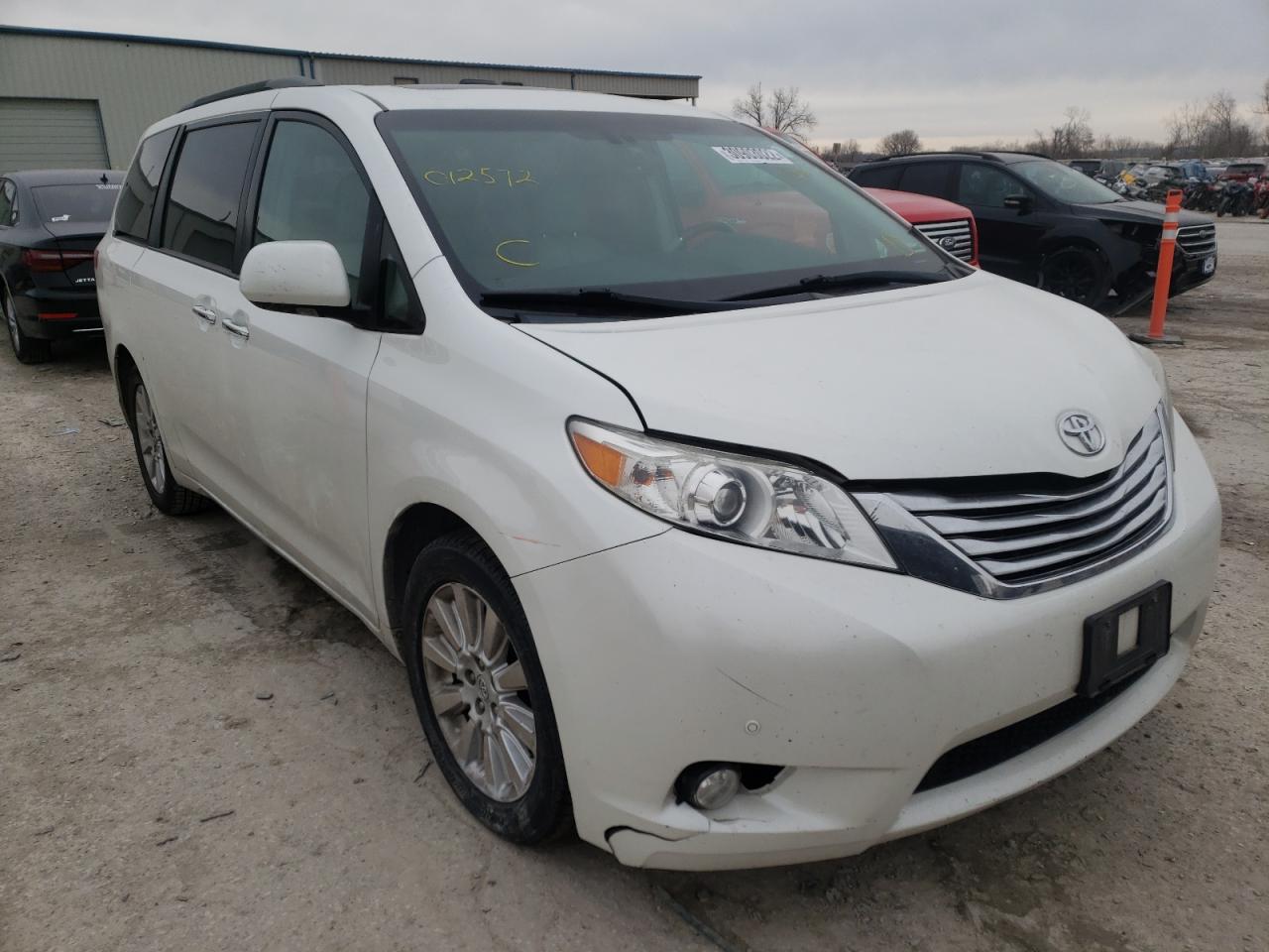 TOYOTA SIENNA XLE 2011 with VIN 5TDDK3DC2BS012572 - Photo from auction