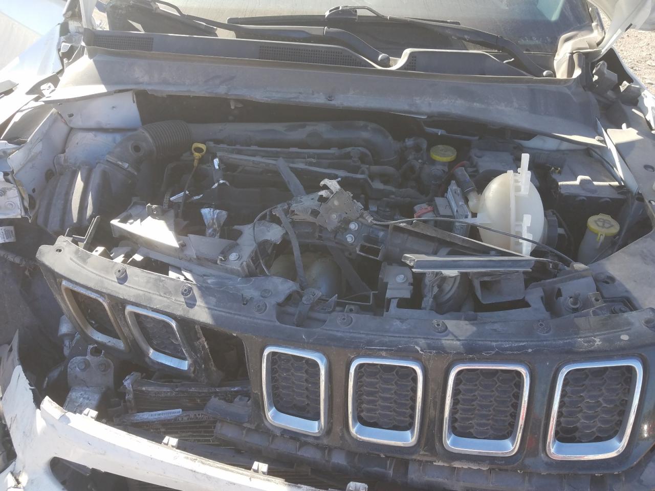 Photo 7 from auction – 2018 JEEP COMPASS LA with VIN 3C4NJCBB8JT471403