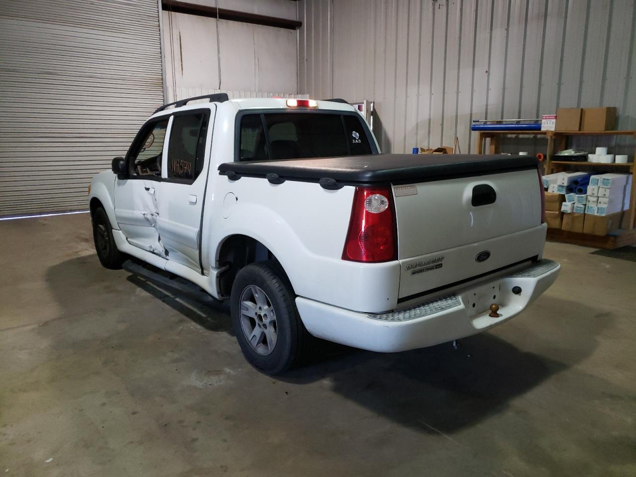 Photo 3 from auction – 2005 FORD EXPLORER S with VIN 1FMZU67K05UA88694