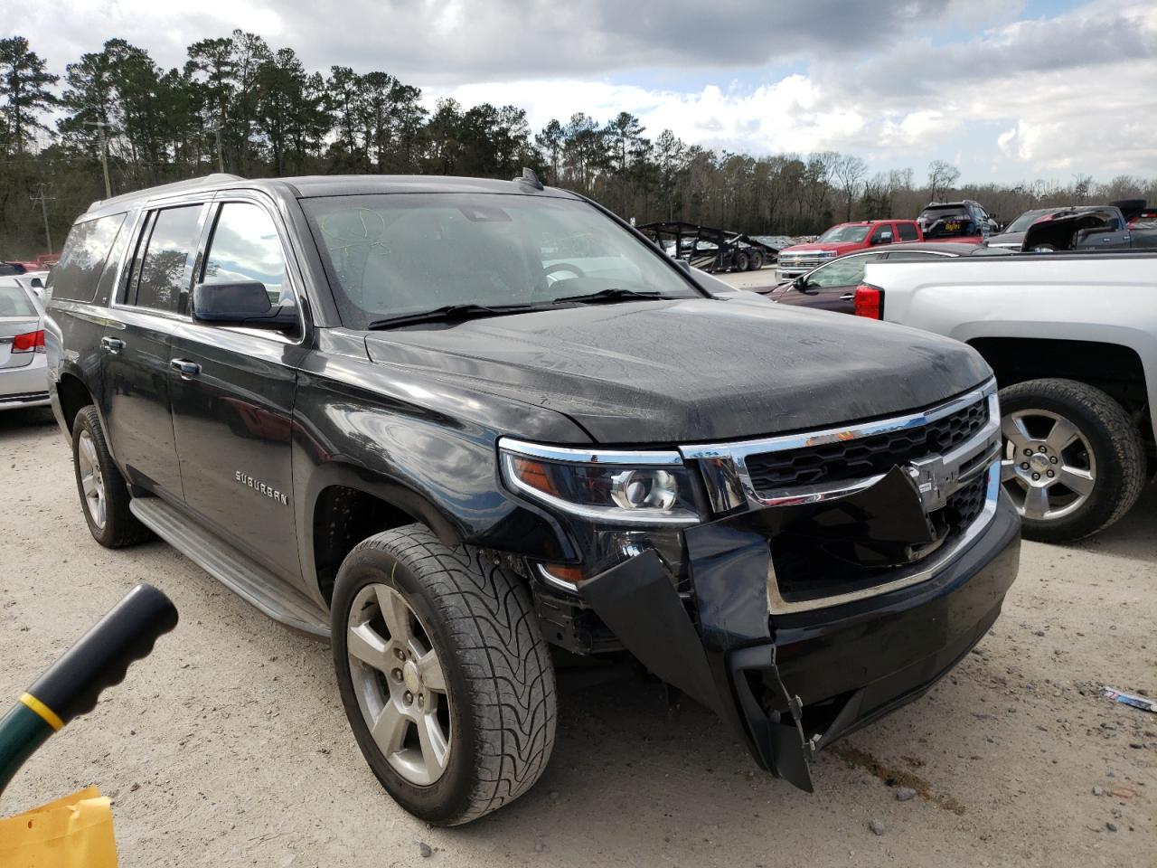 CHEVROLET SUBURBAN C 2017 with VIN 1GNSCHKC8HR308649 - Photo from auction