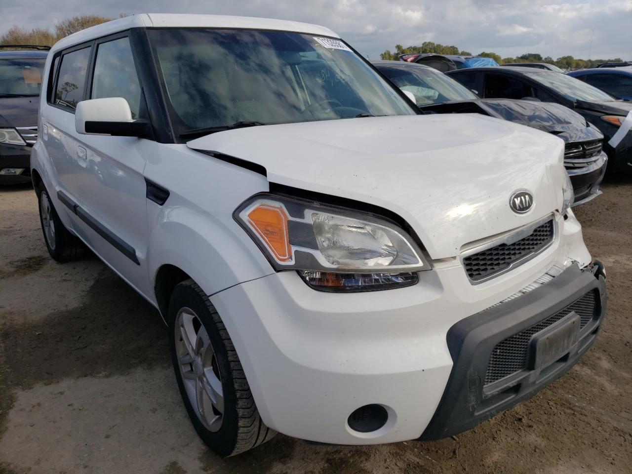 KIA SOUL + 2010 с VIN KNDJT2A28A7067591 - Фото с аукциона