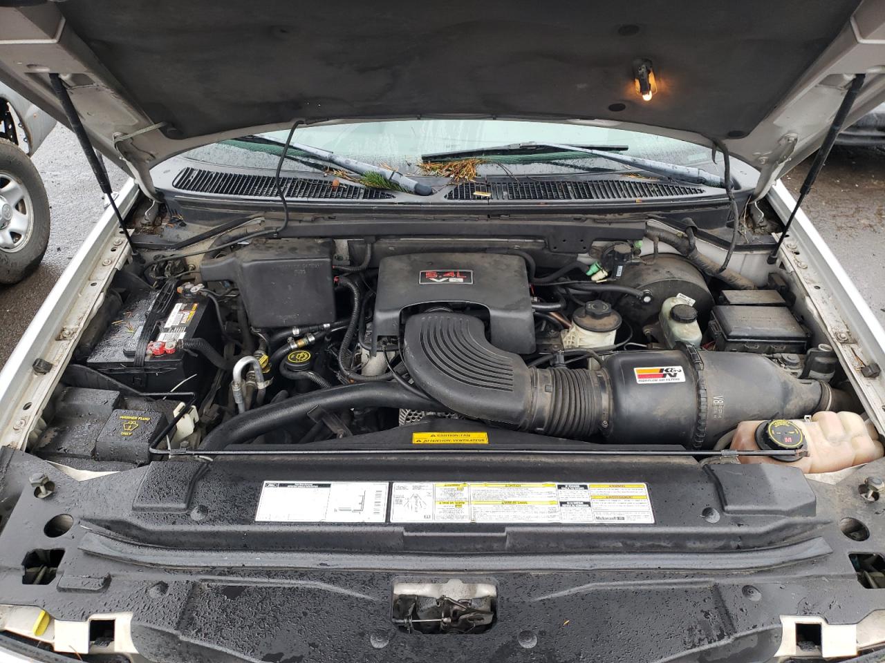 Photo 7 from auction – 1998 LINCOLN NAVIGATOR with VIN 5LMPU28L0WLJ47710
