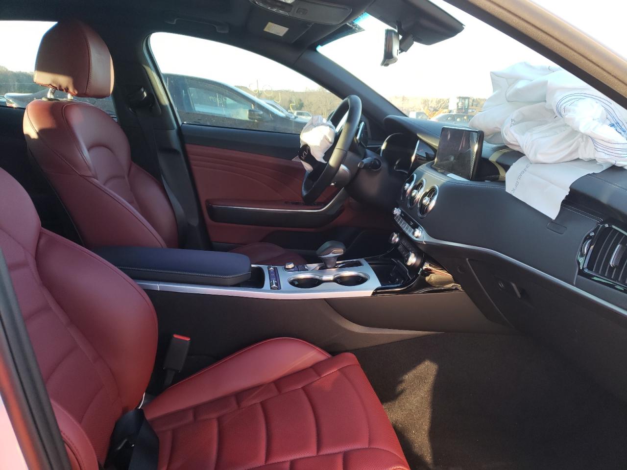 Photo 5 from auction – 2022 KIA STINGER GT with VIN KNAE55LC2N6108423