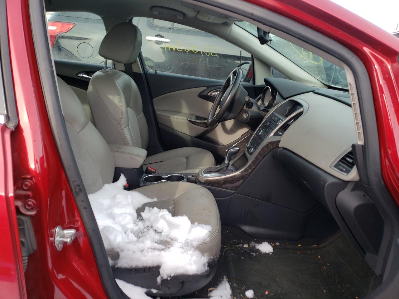 Photo 5 from auction – 2016 BUICK VERANO with VIN 1G4PP5SKXG4116570