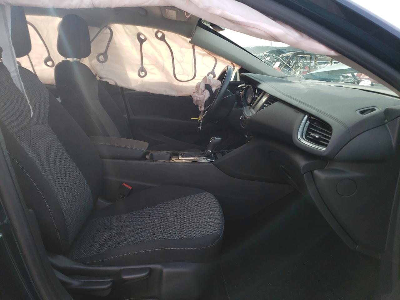 Photo 5 from auction – 2018 BUICK REGAL PREF with VIN W04GL6SX8J1092869