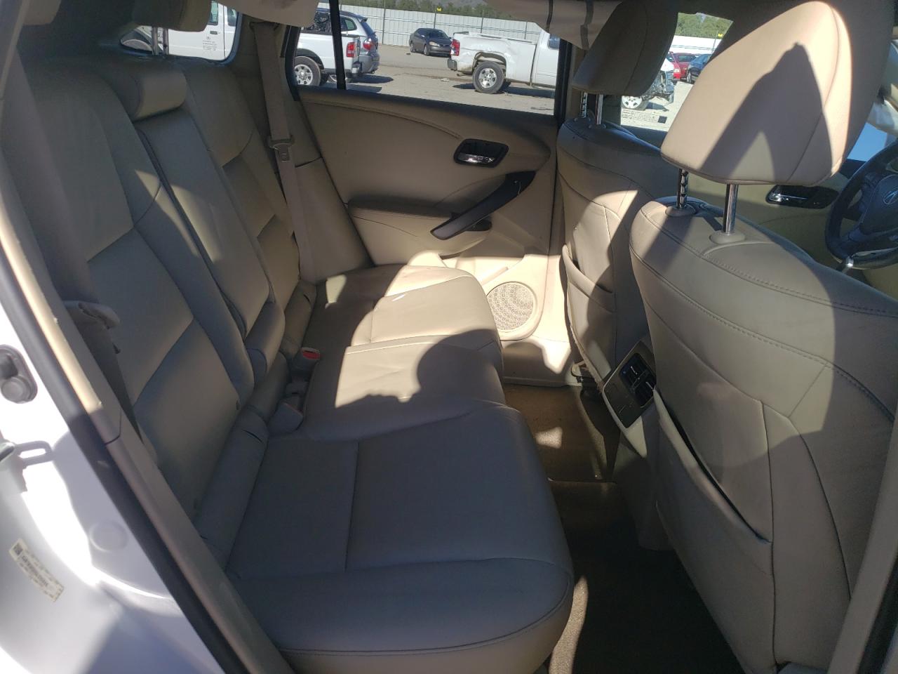 Photo 6 from auction – 2016 ACURA RDX with VIN 5J8TB3H39GL010446