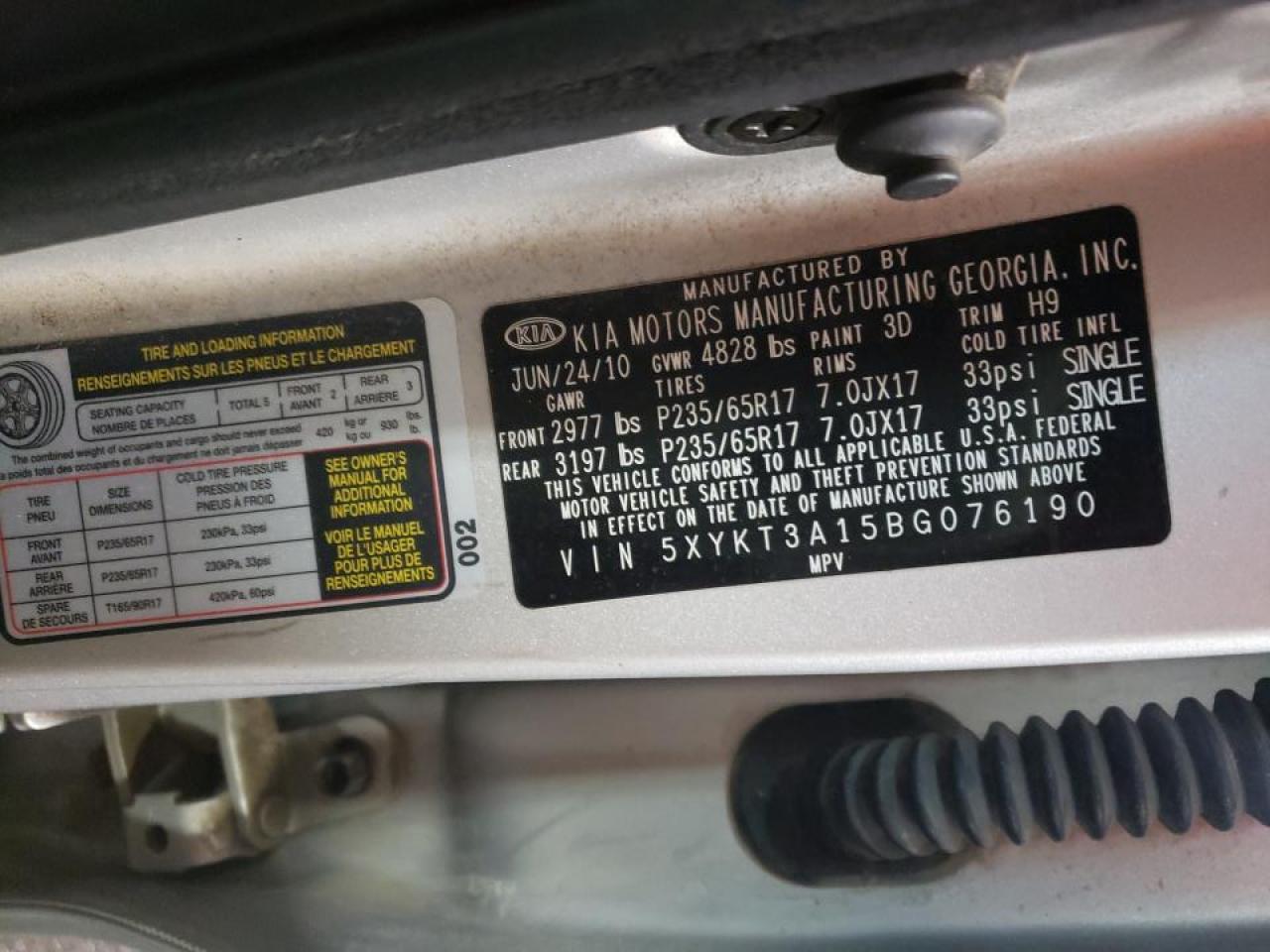 Photo 10 from auction – 2011 KIA SORENTO BA with VIN 5XYKT3A15BG076190