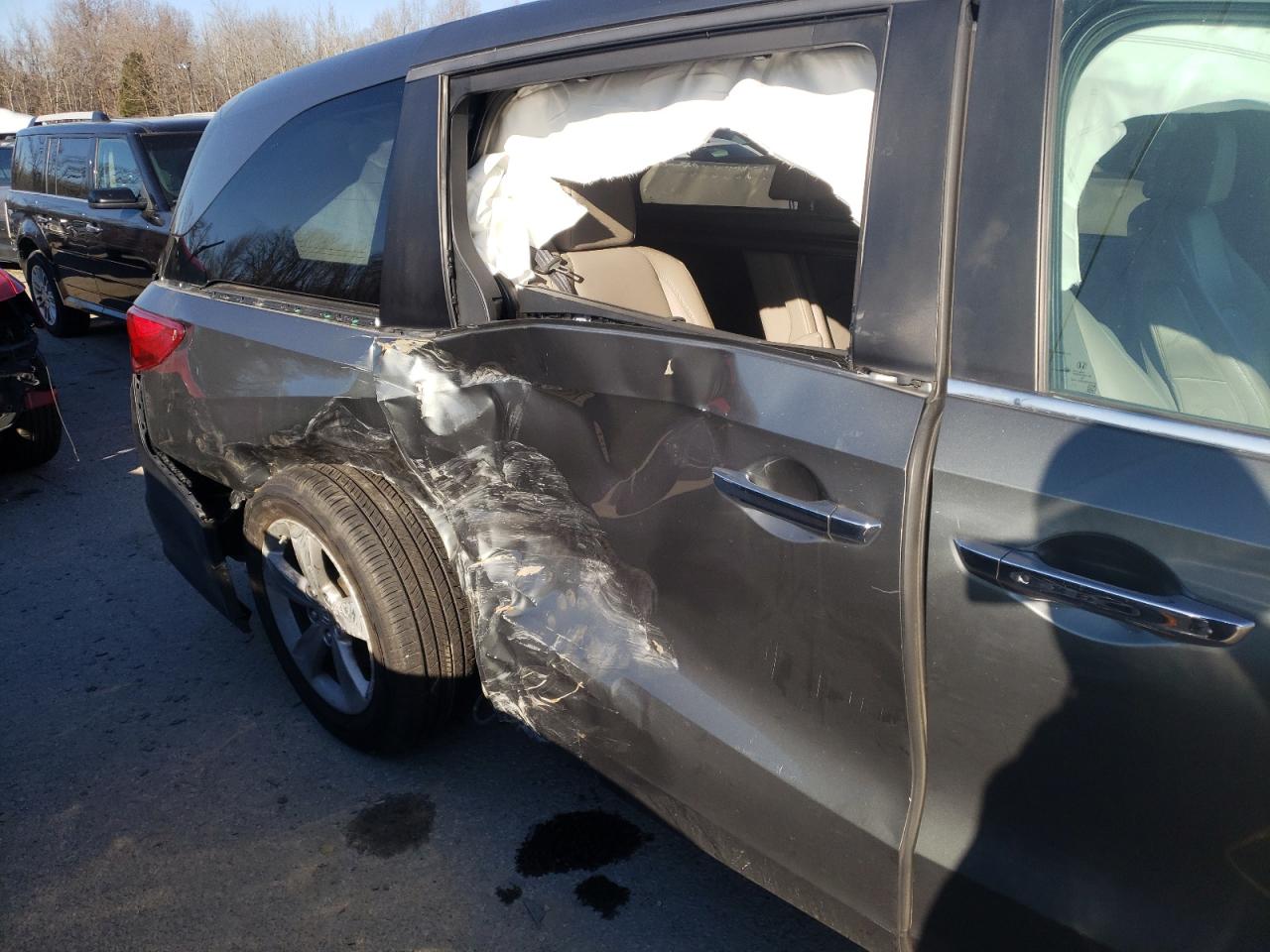 Photo 9 from auction – 2018 HONDA ODYSSEY EX with VIN 5FNRL6H73JB013718