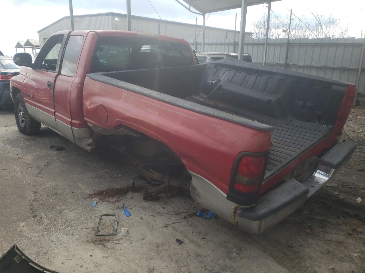 Photo 3 from auction – 2000 DODGE RAM 1500 with VIN 3B7HC13Y4YM242073