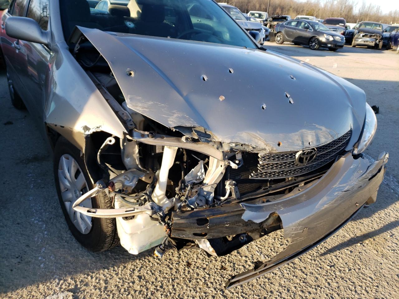 Photo 9 from auction – 2005 TOYOTA CAMRY LE with VIN 4T1BE32K15U966699