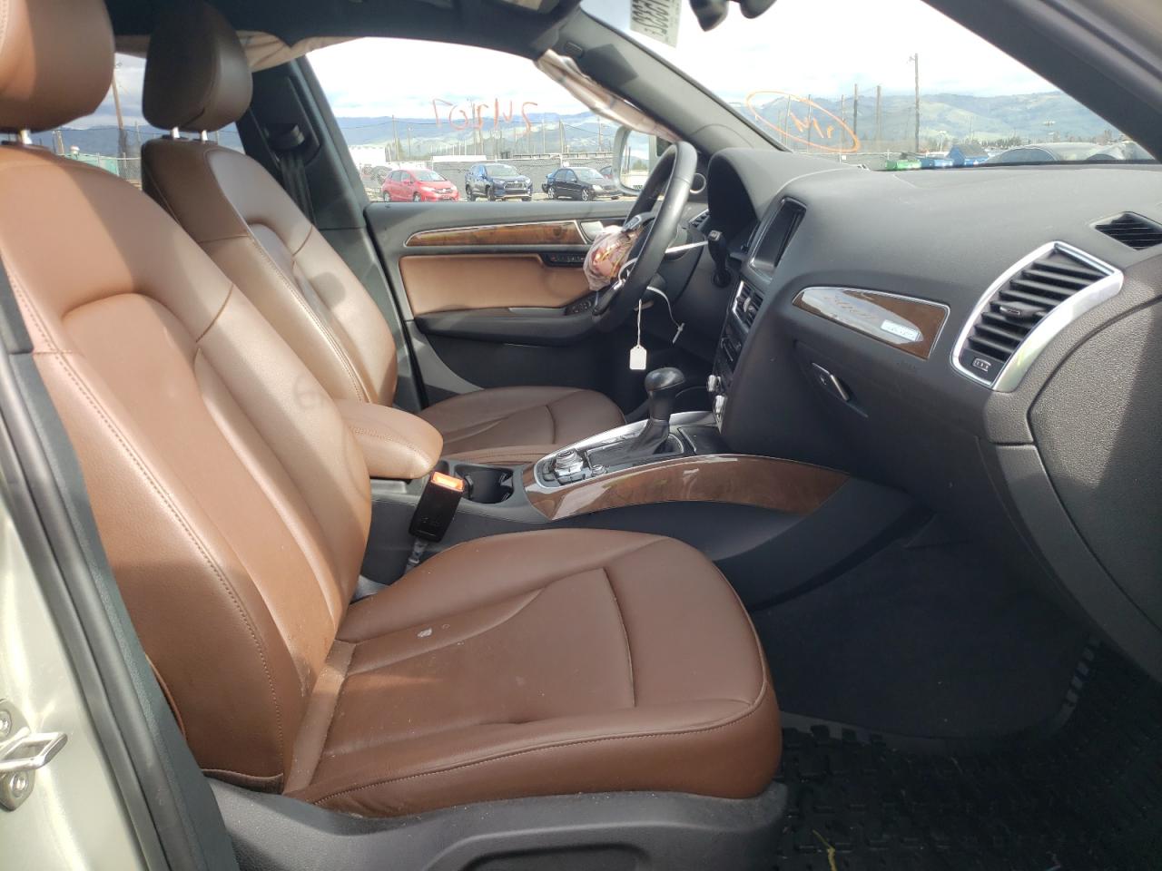 Photo 5 from auction – 2017 AUDI Q5 PREMIUM with VIN WA1L2AFP0HA036174
