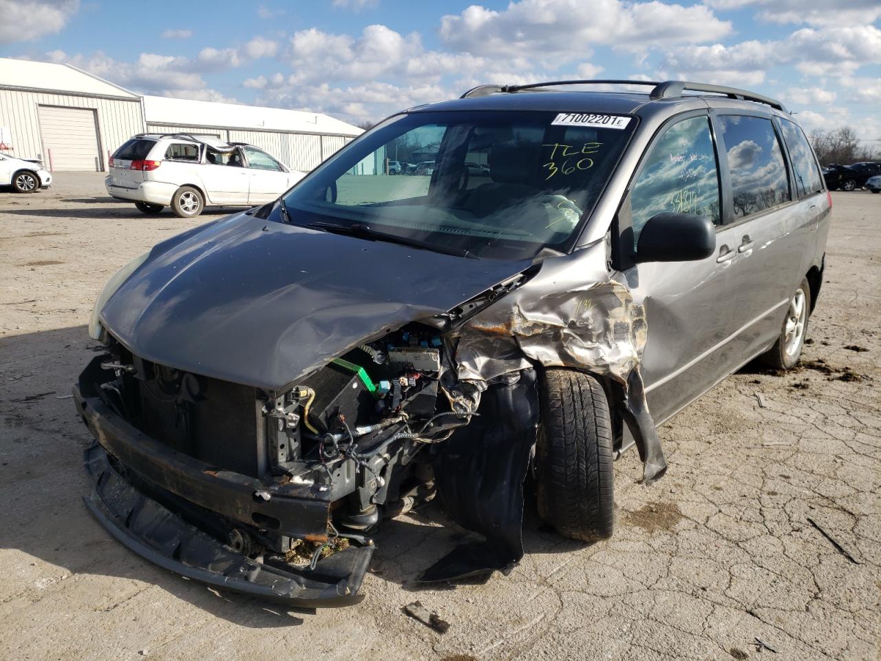 Photo 2 from auction – 2005 TOYOTA SIENNA CE with VIN 5TDZA23C25S280210