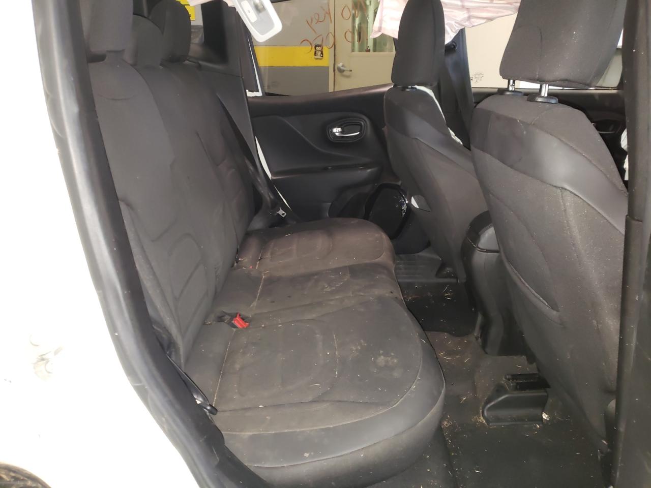Photo 6 from auction – 2017 JEEP RENEGADE L with VIN ZACCJABB6HPG30593