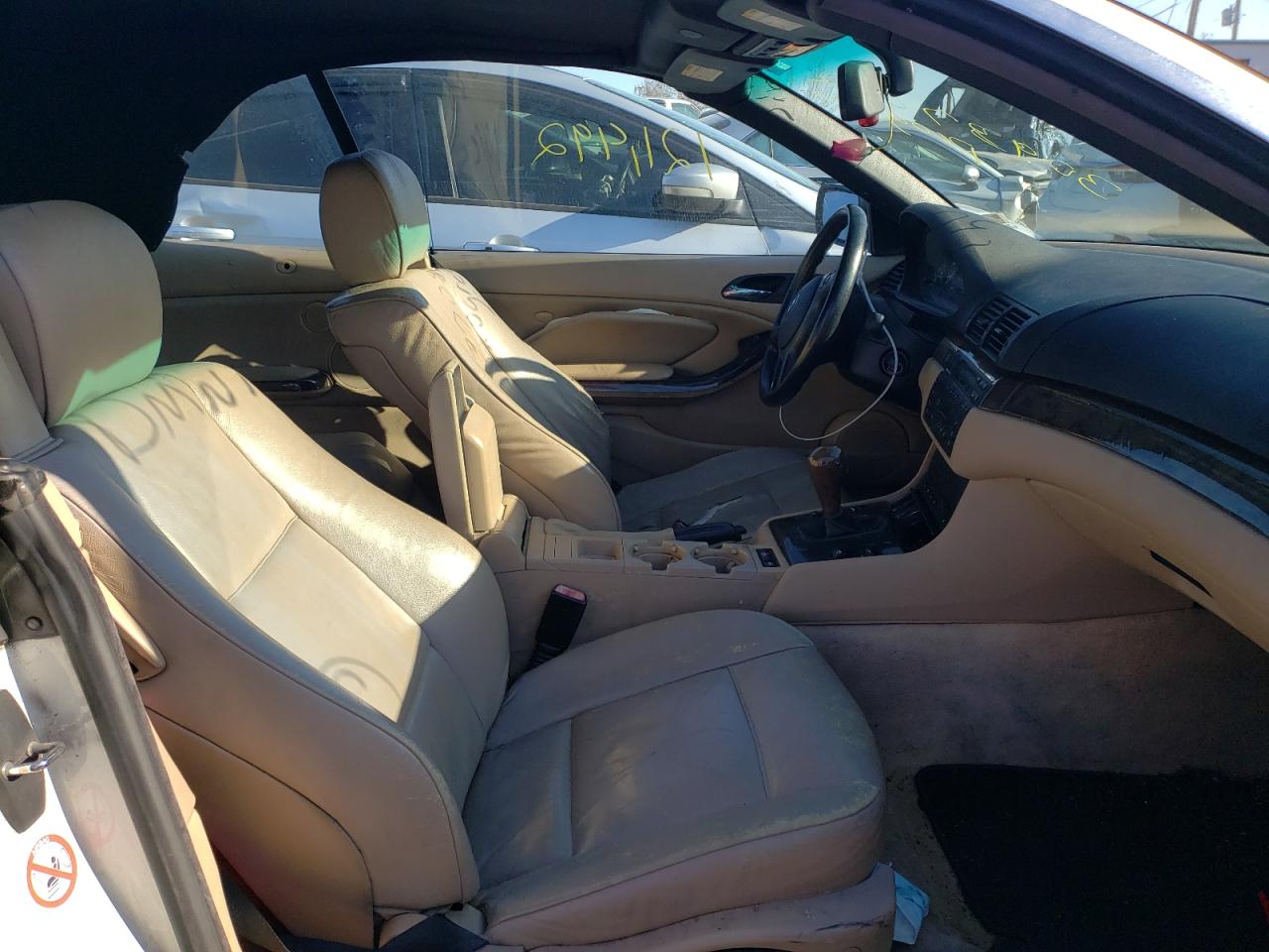 Photo 5 from auction – 2001 BMW 325 CI with VIN WBABS33491JY55663