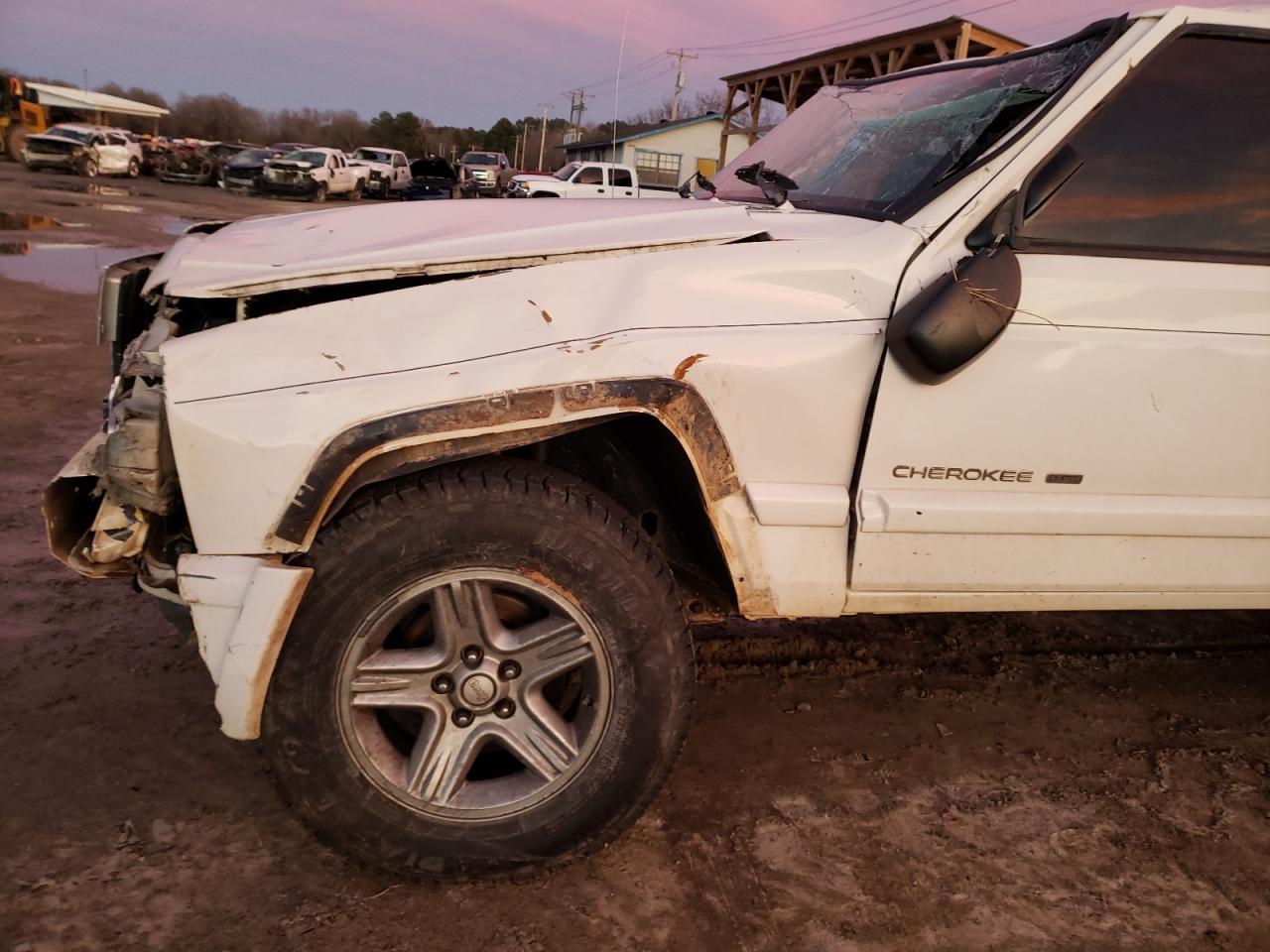 Photo 9 from auction – 2000 JEEP CHEROKEE L with VIN 1J4FF68S1YL111839