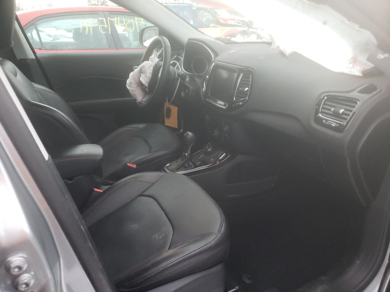 Photo 5 from auction – 2020 JEEP COMPASS LI with VIN 3C4NJDCB9LT133175