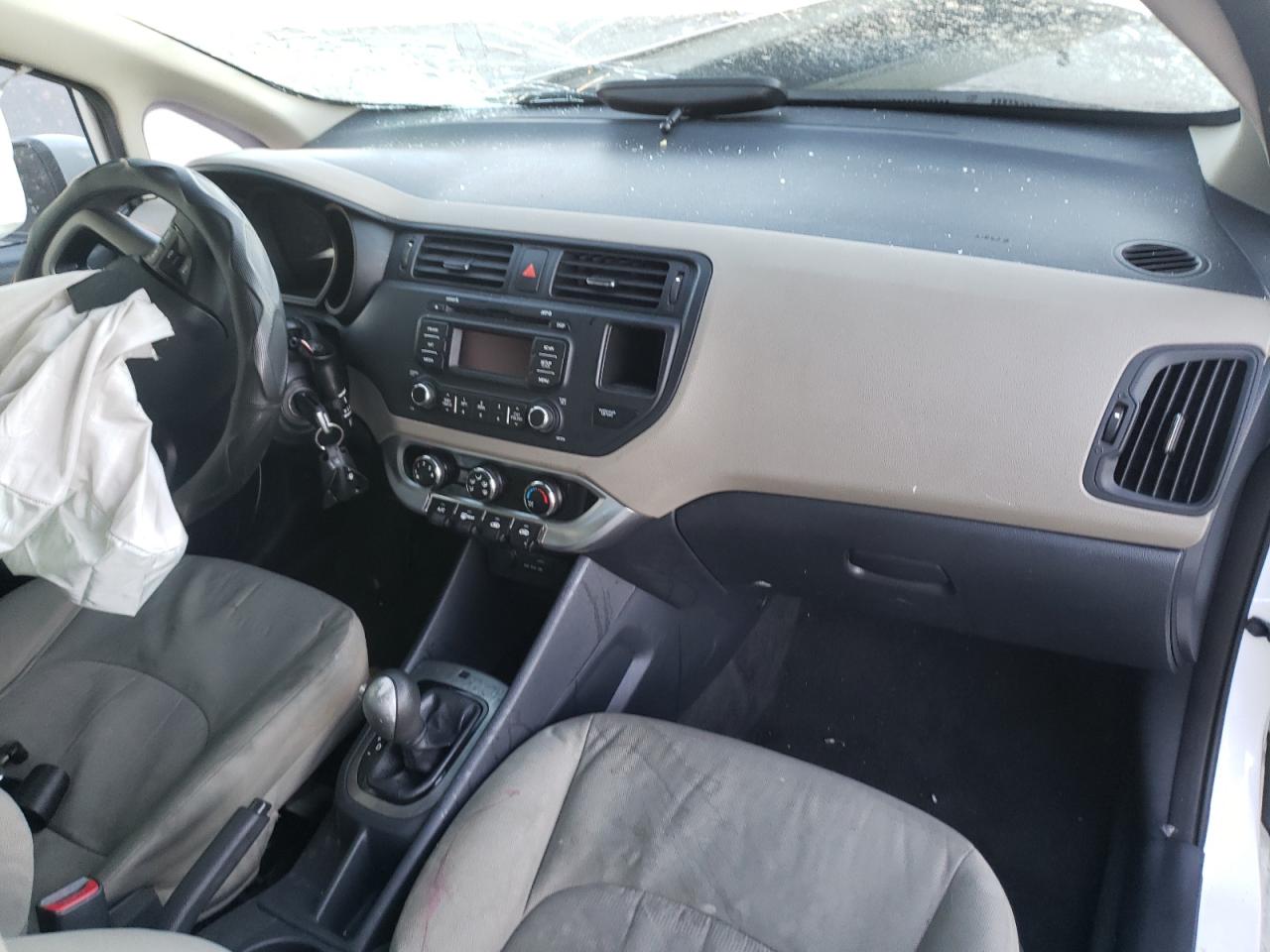 Photo 9 from auction – 2015 KIA RIO LX with VIN KNADM4A34F6507458